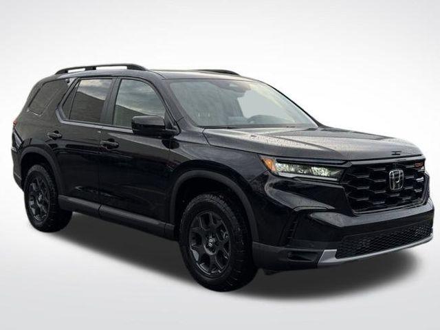new 2025 Honda Pilot car, priced at $51,375