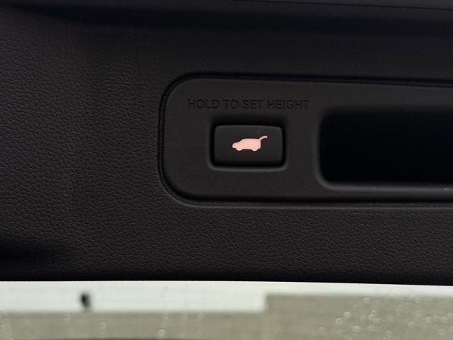 new 2025 Honda Pilot car, priced at $51,375