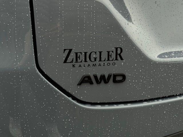 new 2025 Honda Pilot car, priced at $51,350