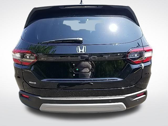 new 2025 Honda Pilot car, priced at $47,295