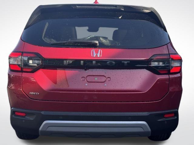 new 2025 Honda Pilot car, priced at $47,550