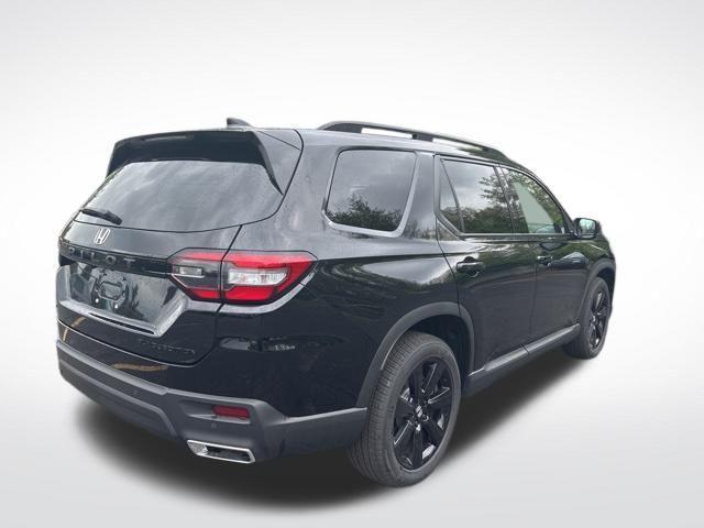 new 2025 Honda Pilot car, priced at $56,030