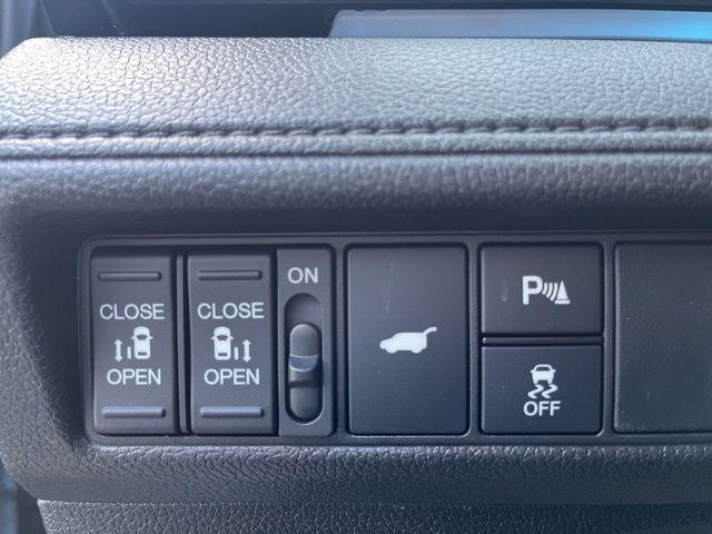 new 2025 Honda Odyssey car, priced at $53,085