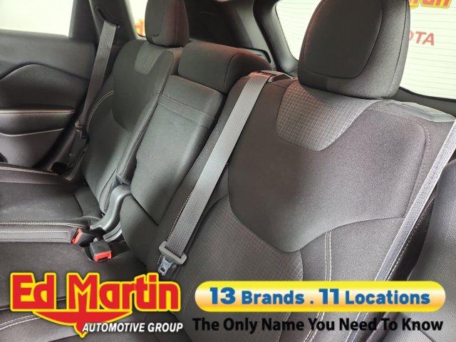 used 2015 Jeep Cherokee car, priced at $7,831