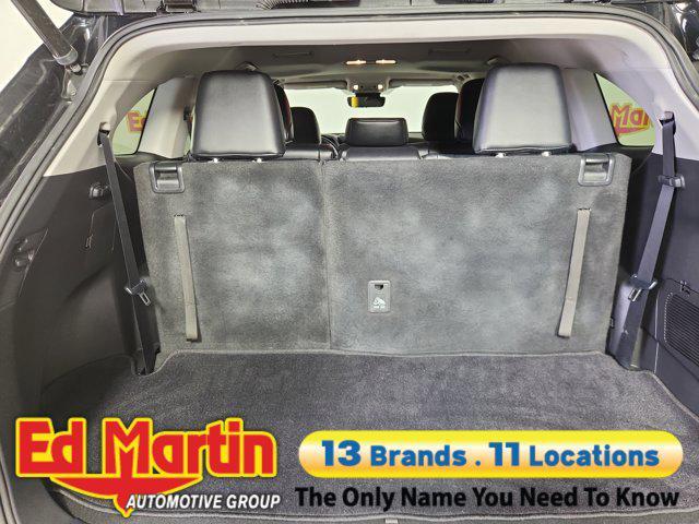 used 2022 Toyota Highlander Hybrid car, priced at $30,285