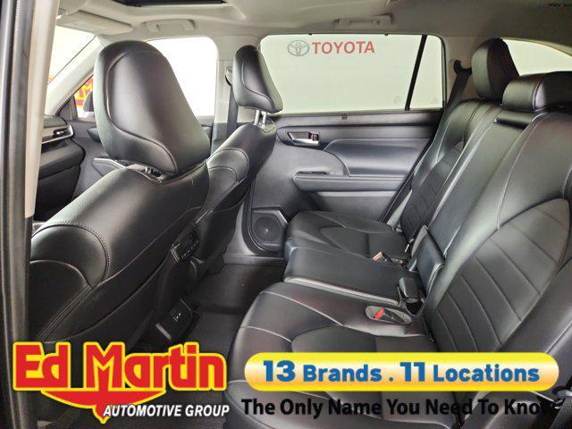 used 2022 Toyota Highlander Hybrid car, priced at $30,285