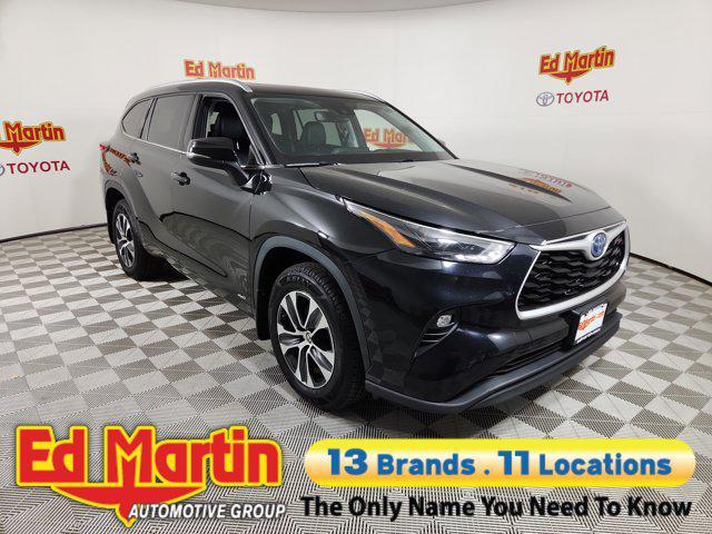 used 2022 Toyota Highlander Hybrid car, priced at $30,285