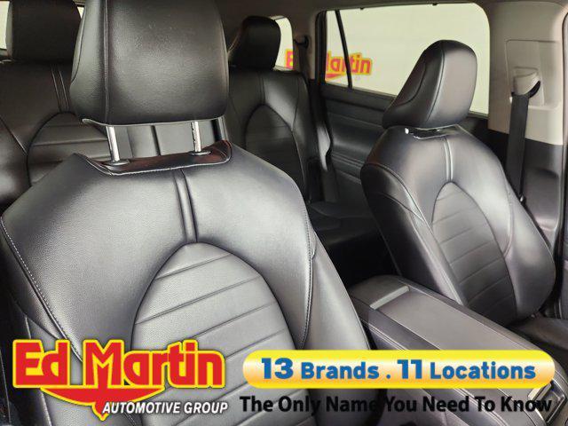 used 2022 Toyota Highlander Hybrid car, priced at $30,285