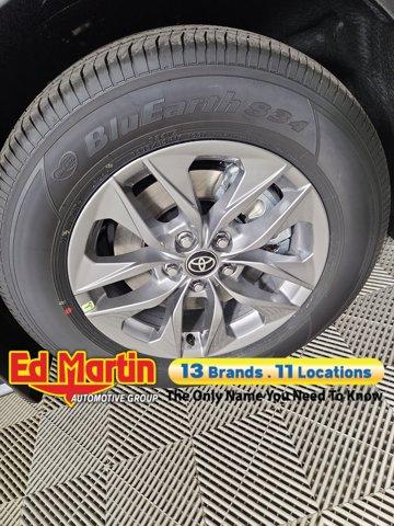 new 2025 Toyota Sienna car, priced at $49,914