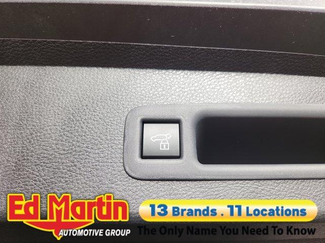 new 2025 Toyota Sienna car, priced at $49,914