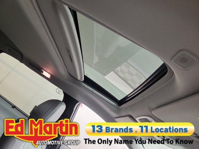 new 2025 Toyota Sienna car, priced at $49,914