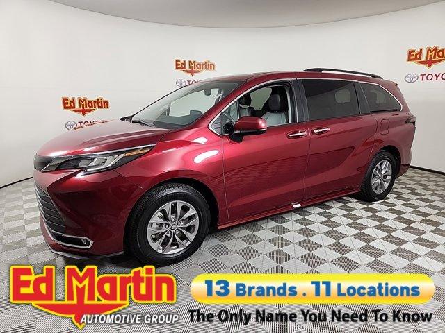 used 2023 Toyota Sienna car, priced at $39,897