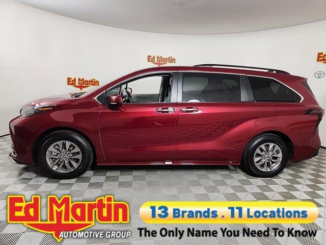 used 2023 Toyota Sienna car, priced at $39,897