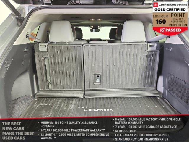 used 2022 Toyota Highlander car, priced at $36,996