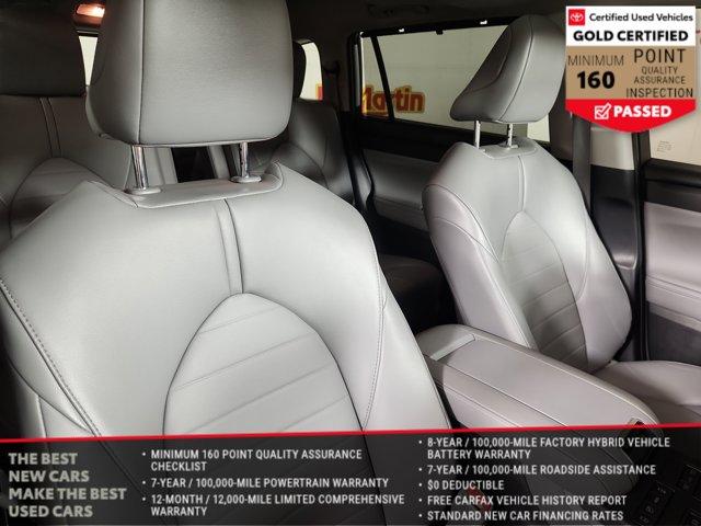 used 2022 Toyota Highlander car, priced at $36,996
