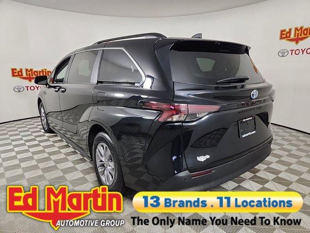 used 2024 Toyota Sienna car, priced at $45,997