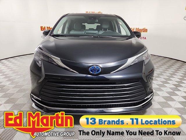 used 2024 Toyota Sienna car, priced at $45,997