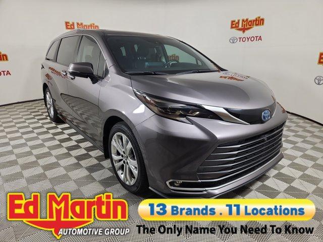 used 2022 Toyota Sienna car, priced at $48,077