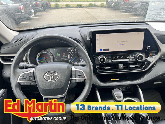 used 2023 Toyota Highlander Hybrid car, priced at $43,488