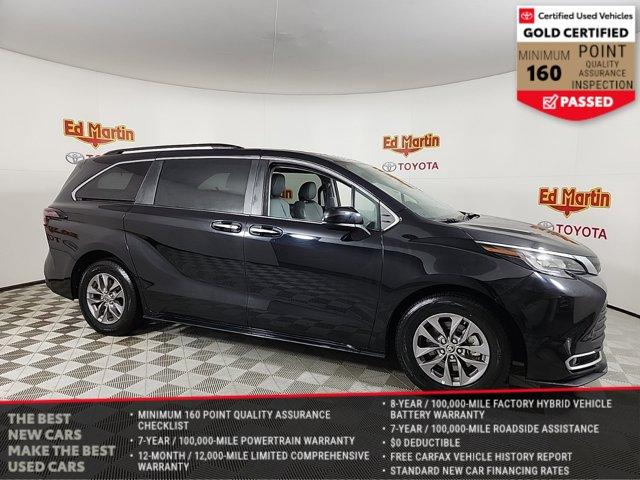 used 2023 Toyota Sienna car, priced at $39,346