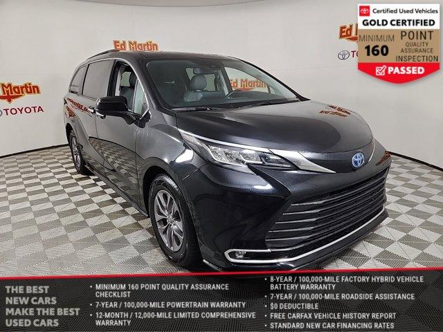 used 2023 Toyota Sienna car, priced at $39,346