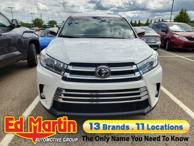 used 2017 Toyota Highlander car, priced at $26,604
