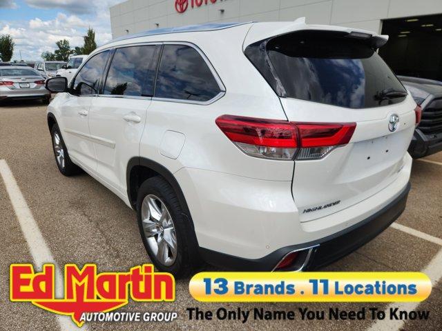 used 2017 Toyota Highlander car, priced at $26,604