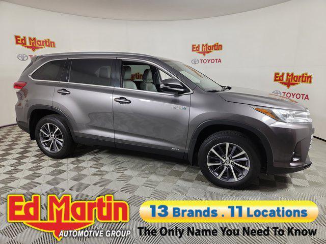 used 2019 Toyota Highlander Hybrid car, priced at $22,962