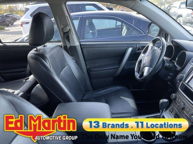 used 2013 Toyota Highlander car, priced at $12,907