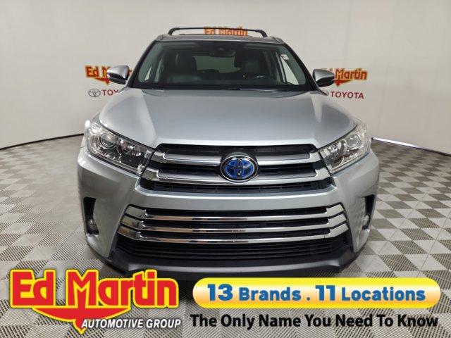 used 2017 Toyota Highlander Hybrid car, priced at $16,922