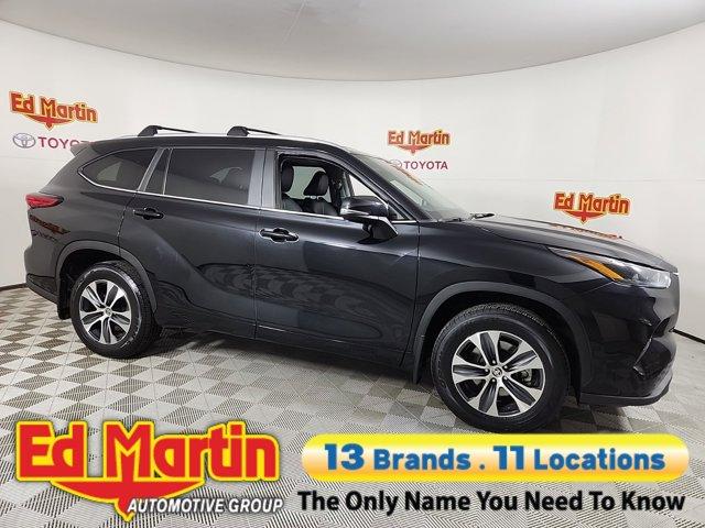 used 2023 Toyota Highlander car, priced at $34,197