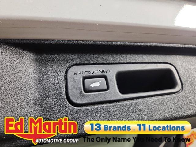 used 2023 Honda Pilot car, priced at $41,386