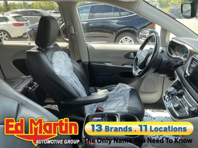 used 2017 Chrysler Pacifica car, priced at $10,728