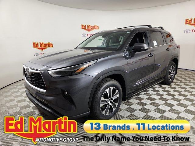 new 2025 Toyota Highlander car, priced at $49,690