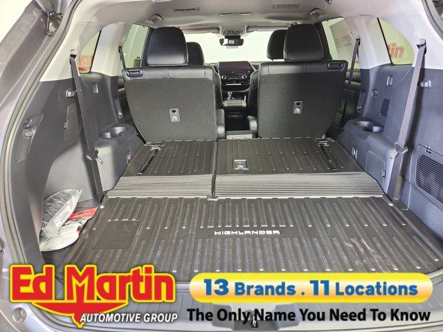 new 2025 Toyota Highlander car, priced at $49,690