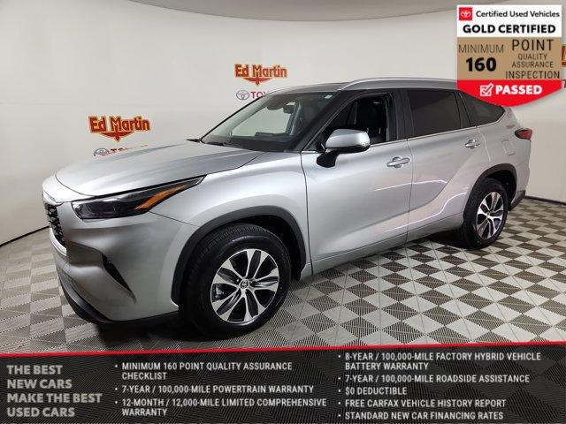 used 2023 Toyota Highlander car, priced at $29,982