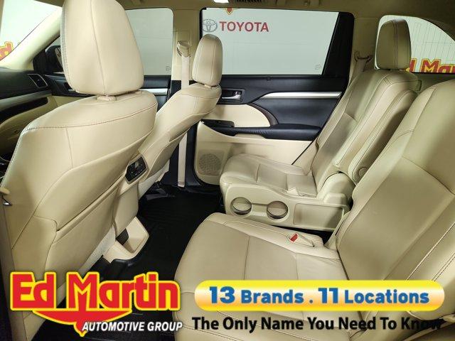 used 2015 Toyota Highlander car, priced at $11,500