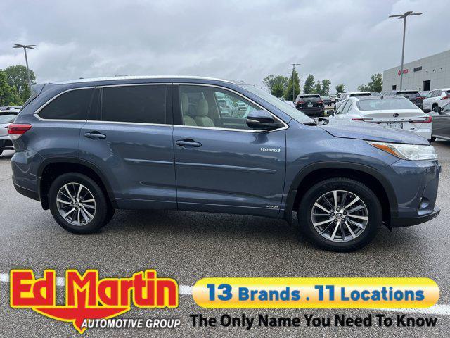 used 2018 Toyota Highlander Hybrid car, priced at $26,592