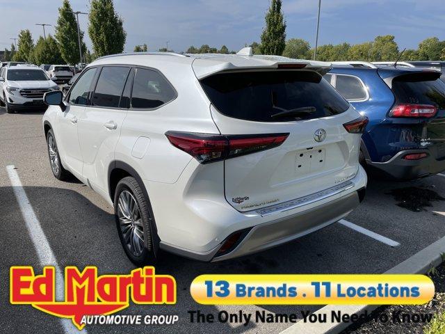 used 2021 Toyota Highlander car, priced at $37,724