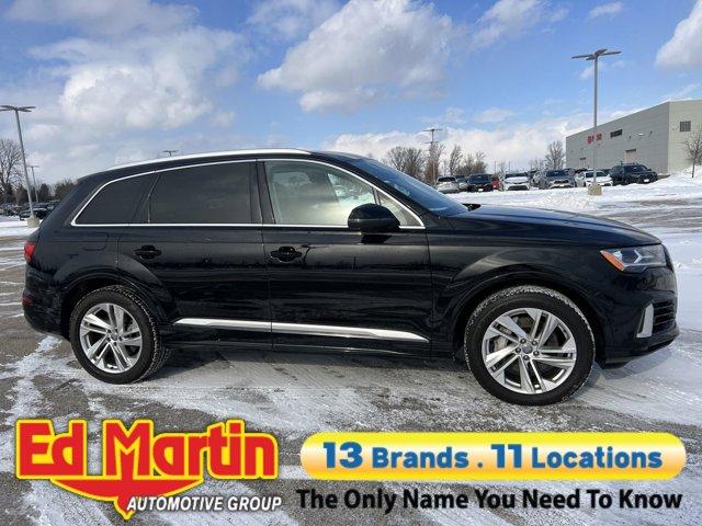 used 2020 Audi Q7 car, priced at $30,399