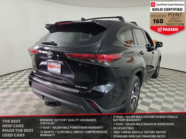 used 2022 Toyota Highlander car, priced at $35,388
