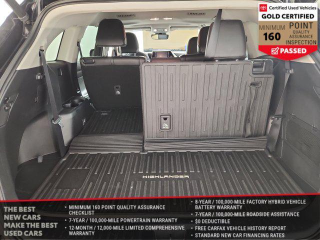 used 2022 Toyota Highlander car, priced at $35,388