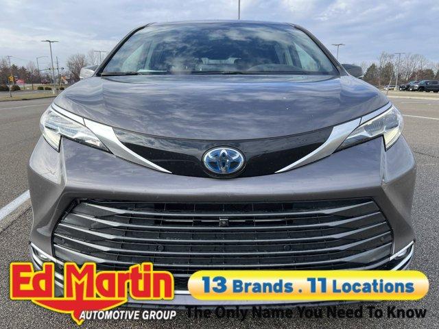 used 2023 Toyota Sienna car, priced at $51,816