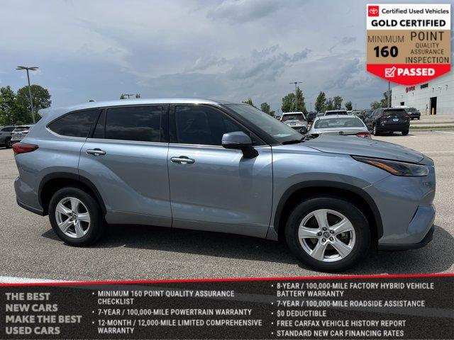 used 2022 Toyota Highlander car, priced at $29,860