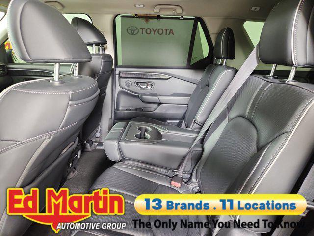used 2025 Honda Pilot car, priced at $48,370