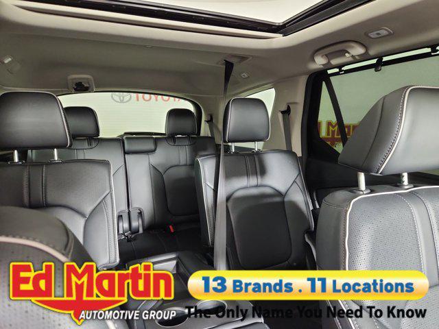used 2025 Honda Pilot car, priced at $48,370