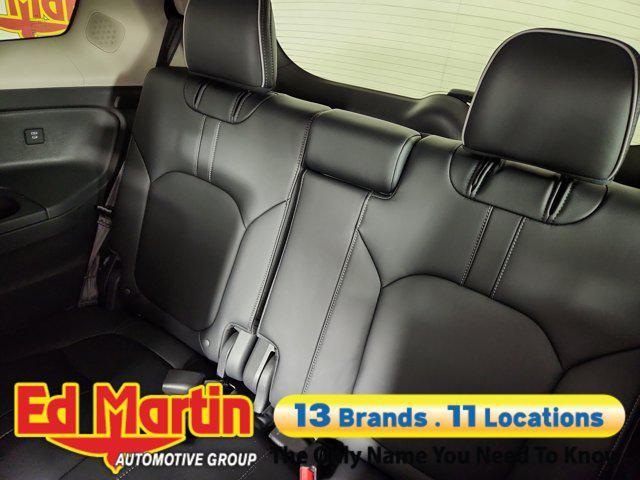 used 2025 Honda Pilot car, priced at $48,370
