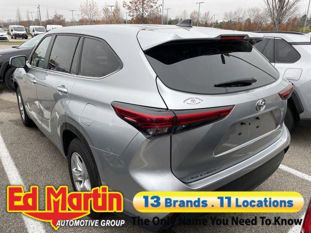 used 2023 Toyota Highlander car, priced at $28,268