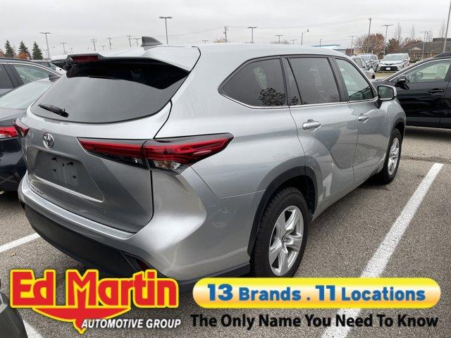 used 2023 Toyota Highlander car, priced at $28,268