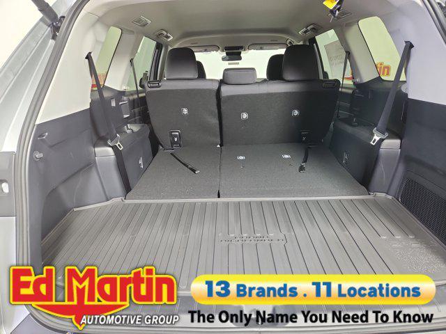 new 2025 Toyota Highlander car, priced at $46,476